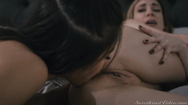 Asian girlfriend craves anal experimentation