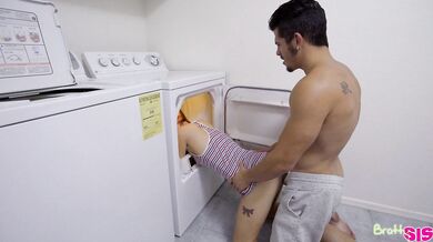 Stuck-up stepsis gets what she deserves!