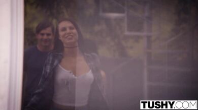 Sexy sousedka ví, jak svést filmovou hvězdu