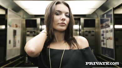 České MILFky mají smyslný anální sex ve třech na hotelovém pokoji