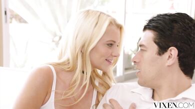 Kráska se zamilovala do spolubydlícího svého přítele!