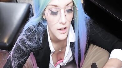 Broke schoolgirl pays with her mouth and pussy