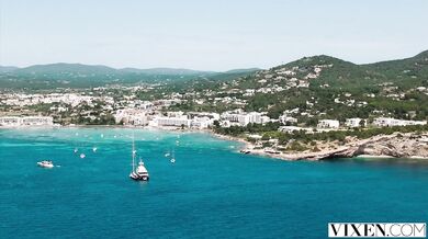 Emiri Momota a Lily Blossom nejdřív vykouří Alberta a pak mu nastaví kundy