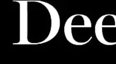 Valerica a Asteria hrají hru a nechají se brutálně vymrdat barmanem