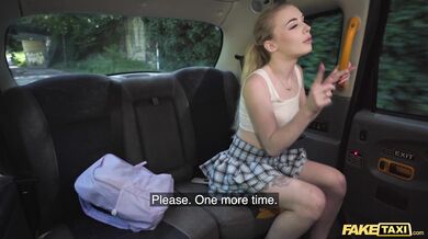 Drobná kráska nikdy nezapomene na jebačku s mým obřím čurákem