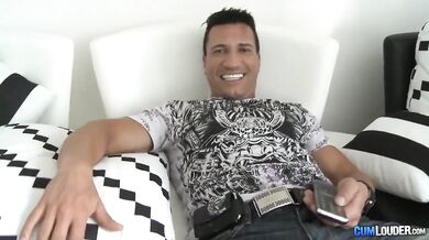 Mrdání mezi kozy s prsatou Trina Michaels