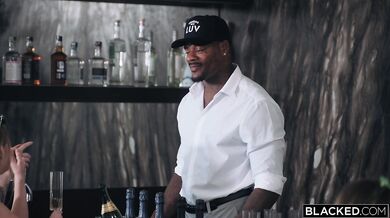 Kyprá bohyňa Angie Faith si po prvýkrát vyskúšala anál s BBC