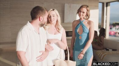 Blonďavá nymfa Lexi Lore bola na domácej párty úplne zaplnená