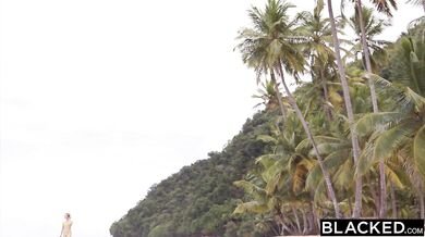 Drobná blondínka Alecia Fox chce Antonovo BBC len pre seba