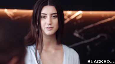 French Hottie Lina Luxa Loves 2 Things - Anal And BBC