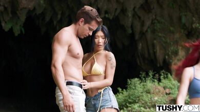 Anal-Hungry Hottie Dolly Orchid Wants His Cock Herself