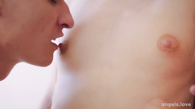 Marfa Pushkin and Ariana Cortez in threesome temptation