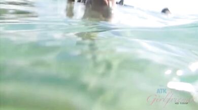 Zoe Bloom fucked on the beach