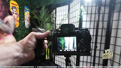 Luna Legend fucks a photographer with huge cock