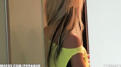 Sexy blonde roommate Jessa Rhodes gets caught getting dressed
