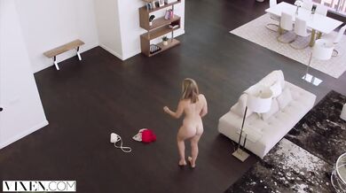 Side Chick Mia Melano Surprises Her Sugar Daddy At Home