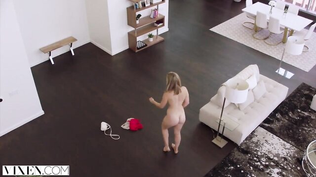 Side Chick Mia Melano Surprises Her Sugar Daddy At Home