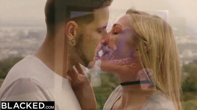 Ako sa Kendra Sunderland stala pre všetkých nadržanou posadnutosťou