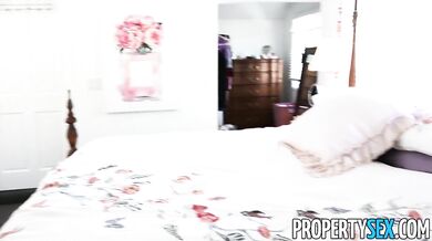 Highly Recommended Real Estate Agent Tours House