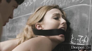 Alexa Grace si to urobila po svojom so svojím obľúbeným doučovateľom