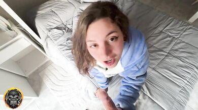 Moje nevlastní ségra neměla pod kostýmem vůbec nic