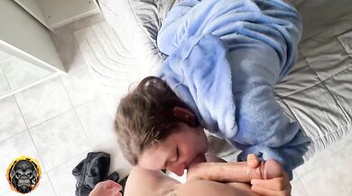 Moja nevlastná sestra nemala pod kostýmom vôbec nič
