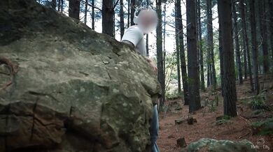 Žhavá cudzinka v akcii pri divokom prcaní v prírode