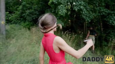 Sarah Kay si užila divoký úlet a potom sa nechala poriadne ošukať starším chlapom