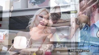 Security guard makes MILF suspect squirt all over the place