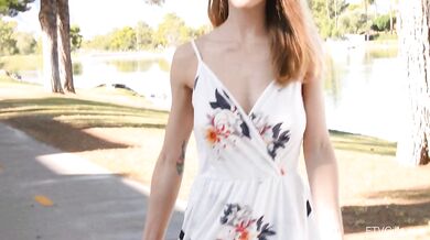 Octavia Red masturbation