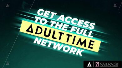 Velký pták Renato roztahuje panenskou prdelku Lilit Sweet v divočině