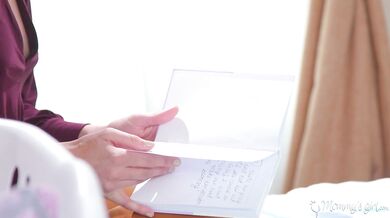 Denník nevlastnej dcéry Riley Reid je plný zvrátených tajomstiev