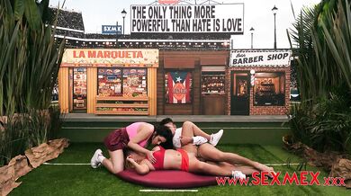 Gaby Veracruz And Paola Rubiel In Threesome