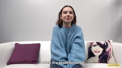 Petite Czech babe Uliana 2526 gives a steamy homemade audition