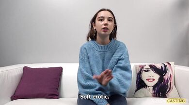 Petite Czech babe Uliana 2526 gives a steamy homemade audition