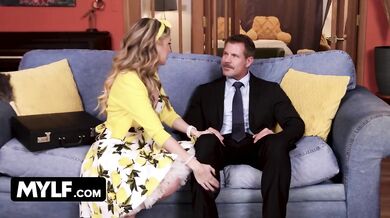 Cock Worshipping Housewife Tradwife Gigi Dior Takes Dicks Like A Champ And Keeps The House Spotless