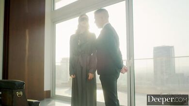 Fetish-lover Jill Kassidy Agrees To A Twisted Bondage Game