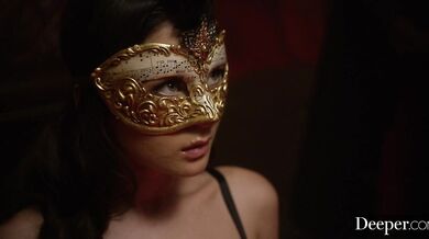 Lulu, April, Jasmine And Isiah Serve Mistress Maitland Ward Baxter