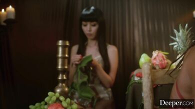 Mona Leads The Ultimate 5-girl Reverse Gangbang