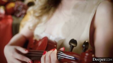 Mona Leads The Ultimate 5-girl Reverse Gangbang