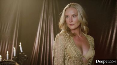 Mona Leads The Ultimate 5-girl Reverse Gangbang