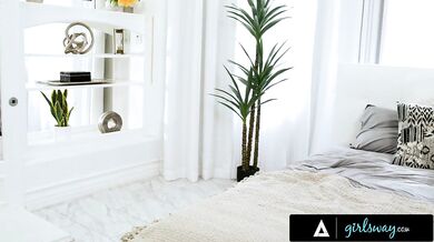 MILF Aderes Quin Gets Toy Stuck Inside Her Pussy! Asks Stepdaughter Gal Ritchie For Help