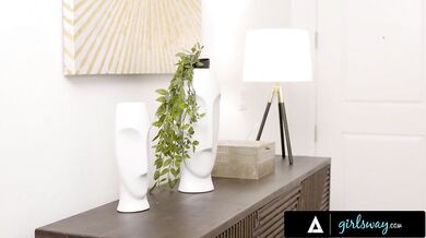 Roommates Lauren Phillips And Kenna James Exchanged Their Vibrators' Remotes By Mistake