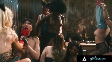 10 girl lesbian gangbang! Rough fisting, strap on sex and squirting!