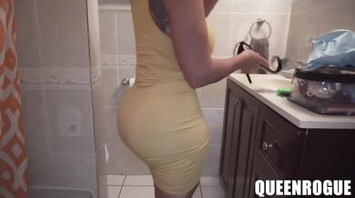 Big Ass Babe Queen Rogue Gets Pounded By BBC