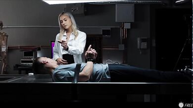 Horny guy can stop time and fucks sexy doctor