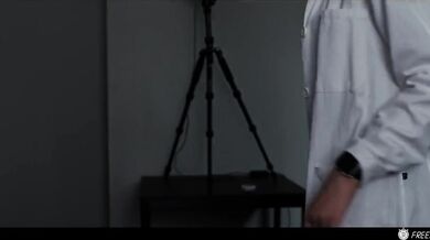 Horny guy can stop time and fucks sexy doctor
