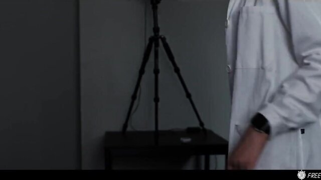 Horny guy can stop time and fucks sexy doctor