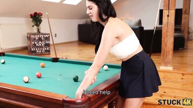 STUCK 4K - Stanley Johnson dropped out of school to help his roommate Mia Trejsi, who was stuck in a pool table hole