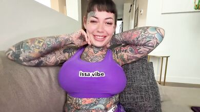 Tiger Lilly demands cum inside her pussy
